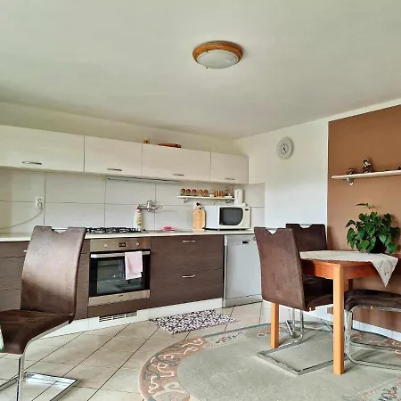 Apartman Pod Maliarkou Vychodna Exterior foto